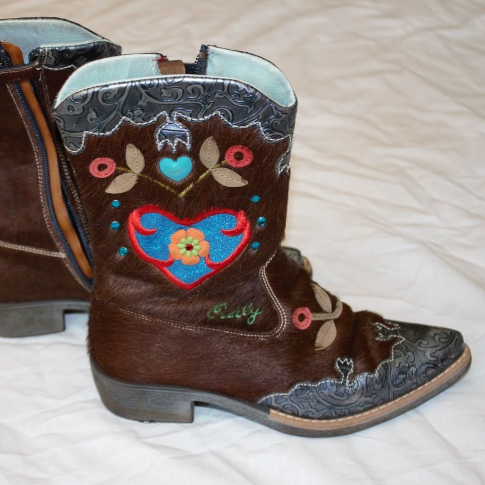 Beautiful Pony Hair Vintage Oilily Boots